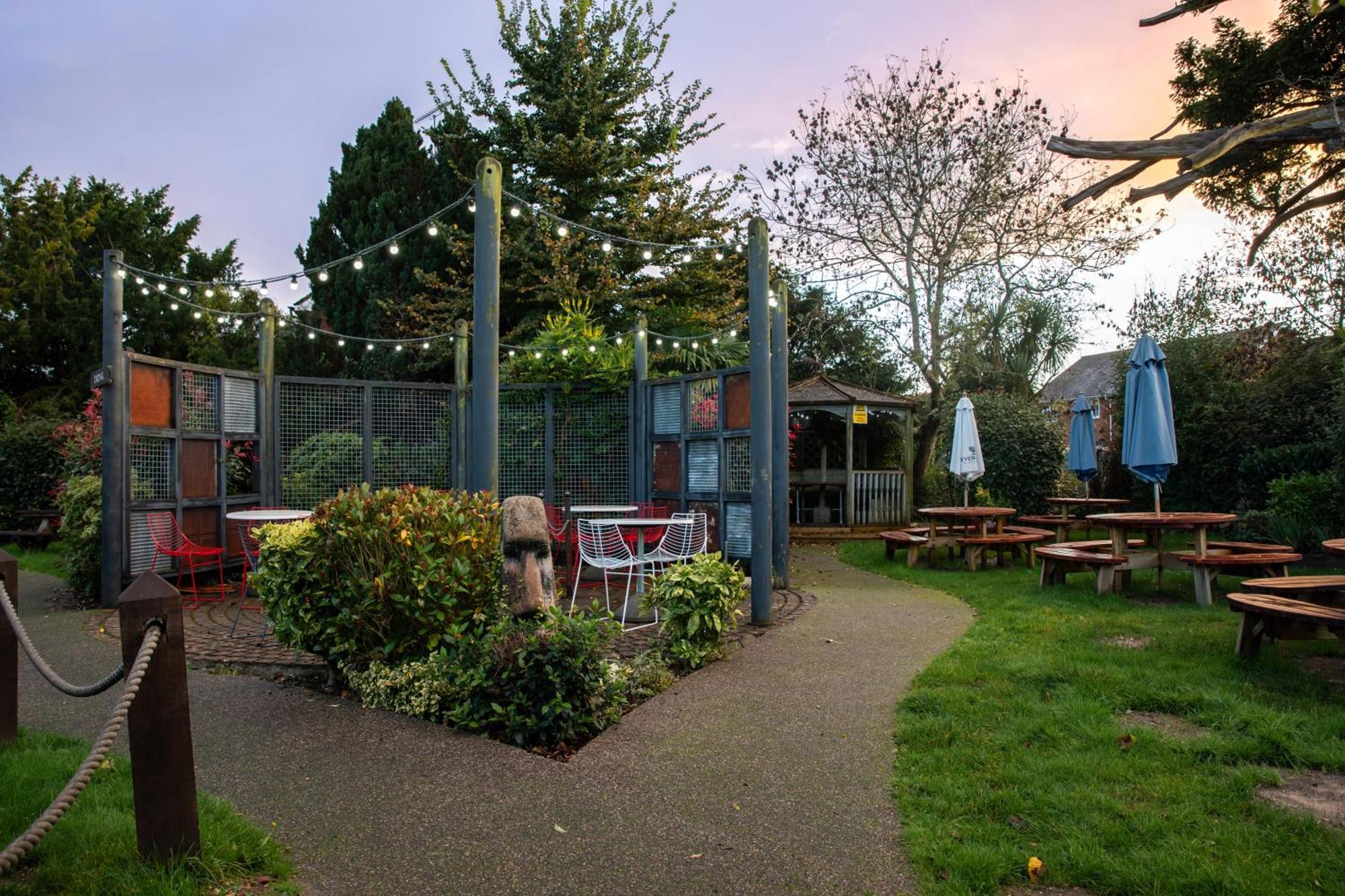 The Huntsman Of Brockenhurst Buitenkant foto